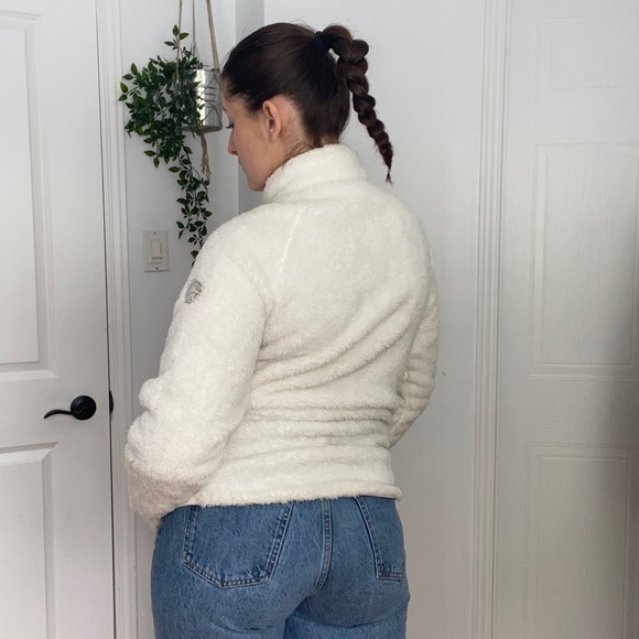 Comfy fuzy vest - Picture 3 of 4